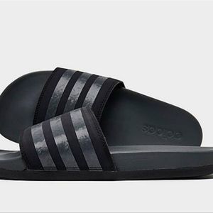 Adidas Adilette Comfort Slide Sandal,- Core Black/Grey Six